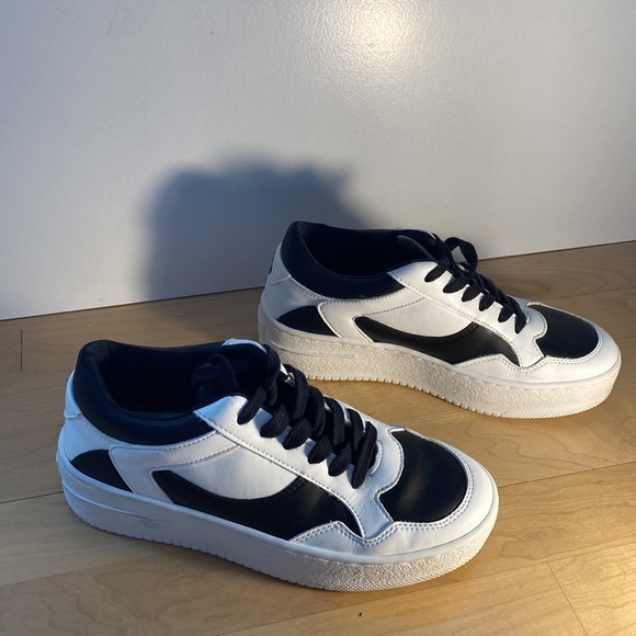 Alice and Olivia sneakers - Picture 2 of 6